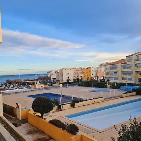 Apartmán Apt With Pool And Balcony Near The Beach *